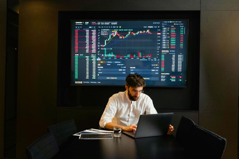 Transforming Your Portfolio - 4 Ways to Maximize Returns with Stock-Secured Loans