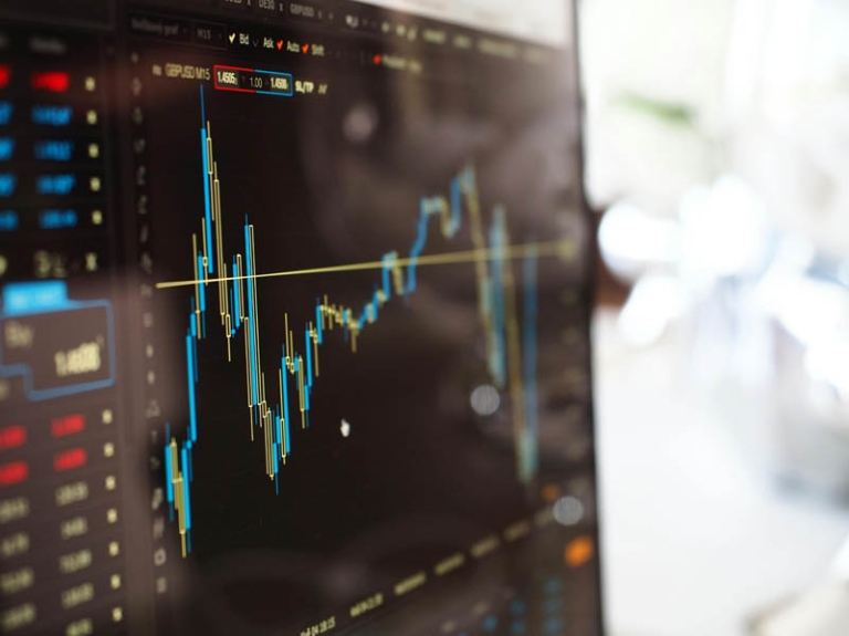 What Happens When Markets Shift? Navigating Stock-Secured Loans in Volatile Times